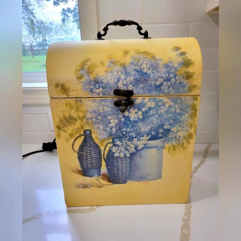 Vintage Floral Decorative Box
